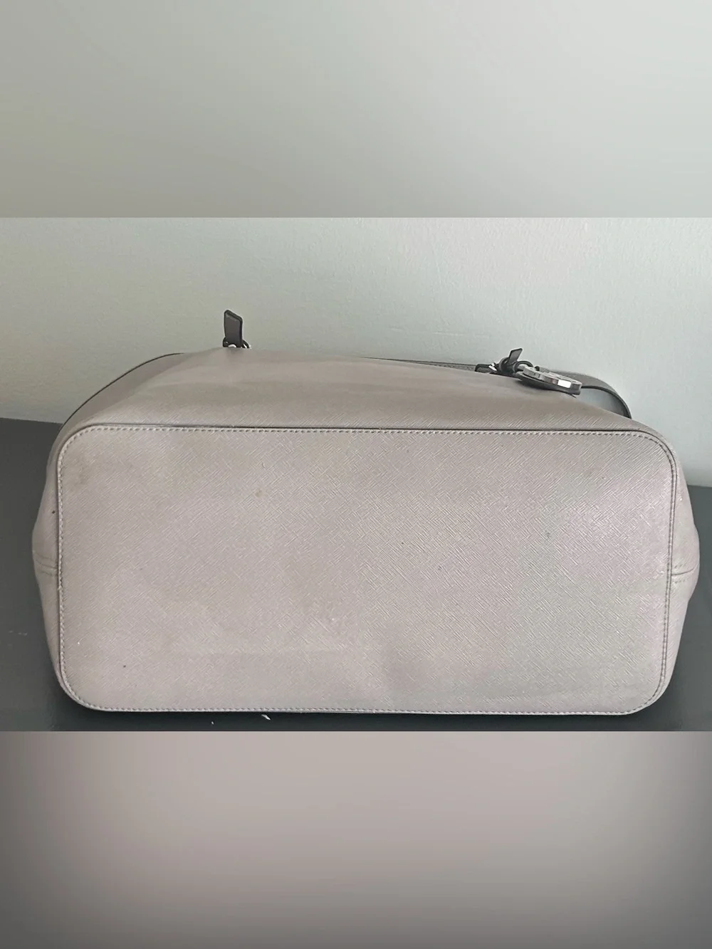 Michael Kors Jet Set Gray Saffiano Leather Tote Shoulder Bag structured